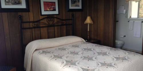 Imagen de la habitación del Motel Sugarloaf Mountain, Virginia City. Foto 8