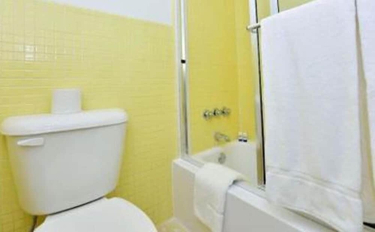 Imagen de la habitación del Motel Sun Plaza, Silver Spring. Foto 13