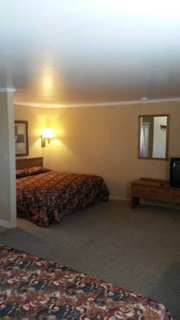 Imagen de la habitación del Motel Sunglow And Restaurant. Foto 5