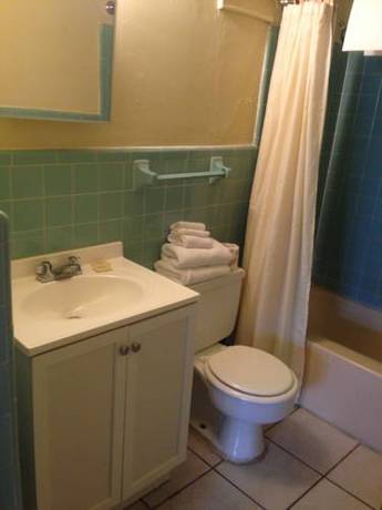 Imagen de la habitación del Motel Sunrise Inn by OYO Titusville FL. Foto 3