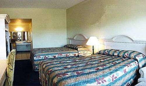 Imagen de la habitación del Motel Sunrise Inn by OYO Titusville FL. Foto 5