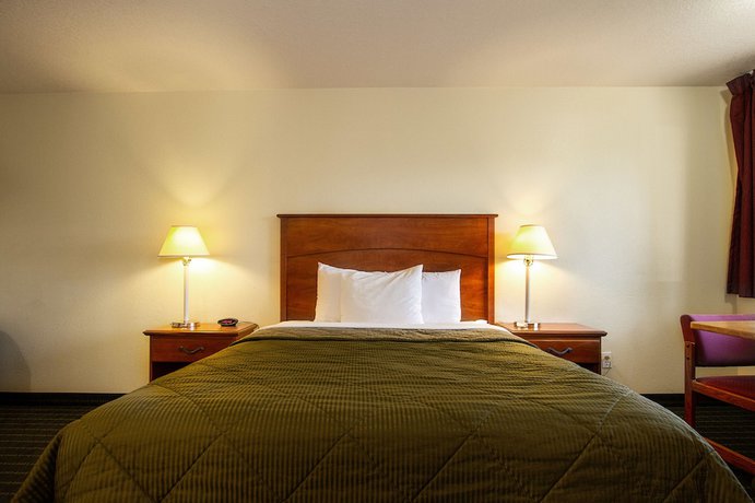 Imagen de la habitación del Motel Super 8 By Wyndham Vancouver East. Foto 12