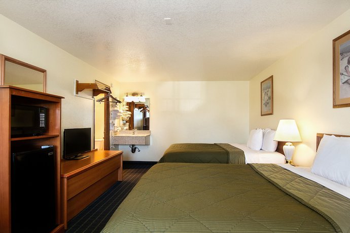 Imagen de la habitación del Motel Super 8 By Wyndham Vancouver East. Foto 16