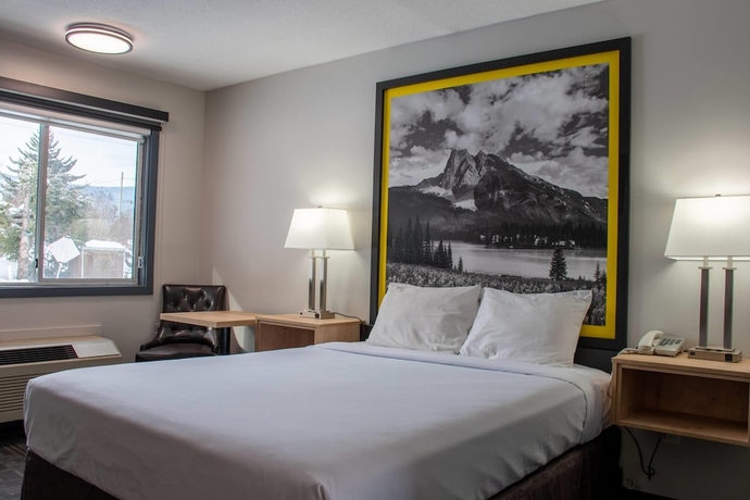 Imagen de la habitación del Motel Super 8 by Wyndham Clearwater BC. Foto 4