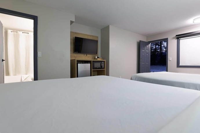 Imagen de la habitación del Motel Super 8 by Wyndham Clearwater BC. Foto 6