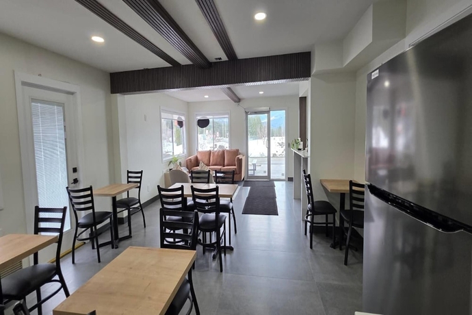 Imagen de los interiores del Motel Super 8 by Wyndham Clearwater BC. Foto 16