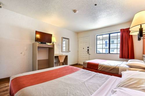 Imagen de la habitación del Motel Super 8 by Wyndham Livermore. Foto 13