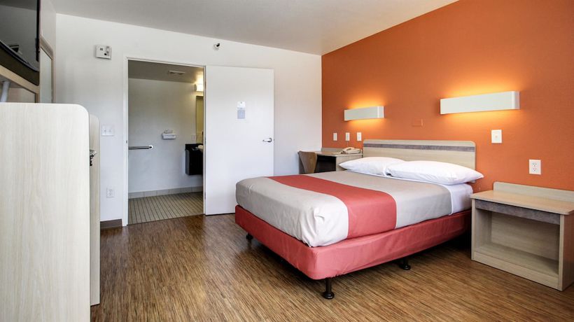 Imagen de la habitación del Motel Super 8 by Wyndham Woods Cross/Salt Lake City North. Foto 4