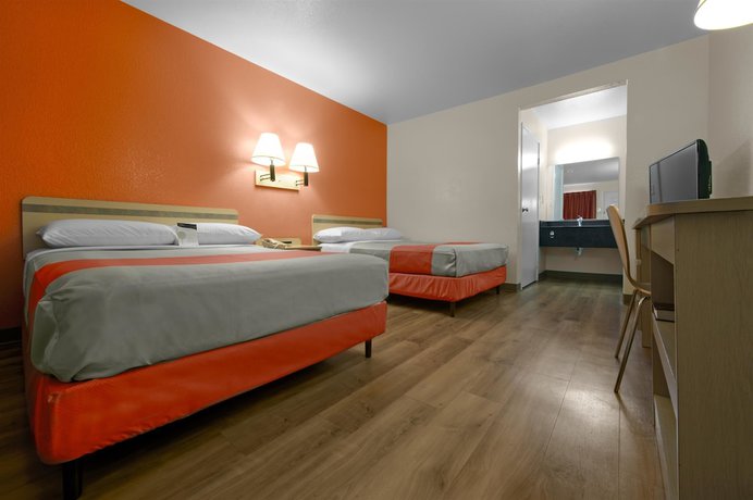 Imagen de la habitación del Motel Super 8 by Wyndham Woods Cross/Salt Lake City North. Foto 7