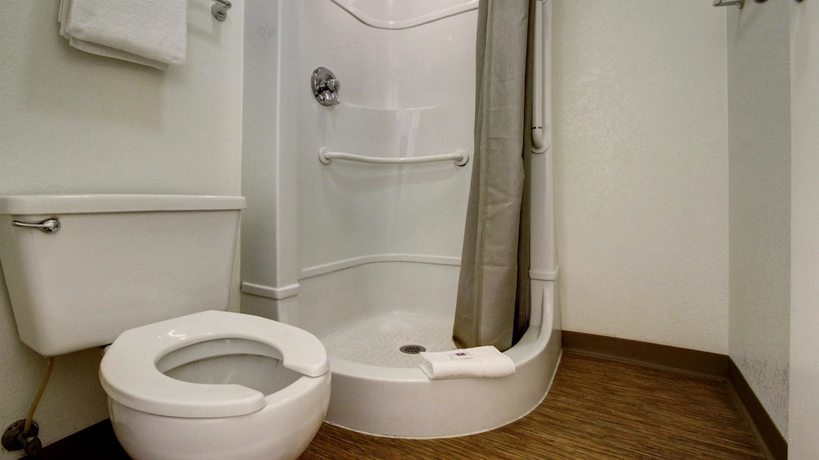 Imagen de la habitación del Motel Super 8 by Wyndham Woods Cross/Salt Lake City North. Foto 9
