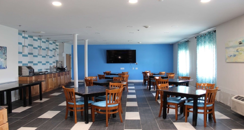 Imagen del bar/restaurante del Motel Surestay Plus Hotel By Best Western Niagara Falls East. Foto 4