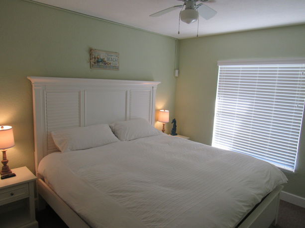 Imagen de los exteriores del Motel Surf N Sand. Foto 8