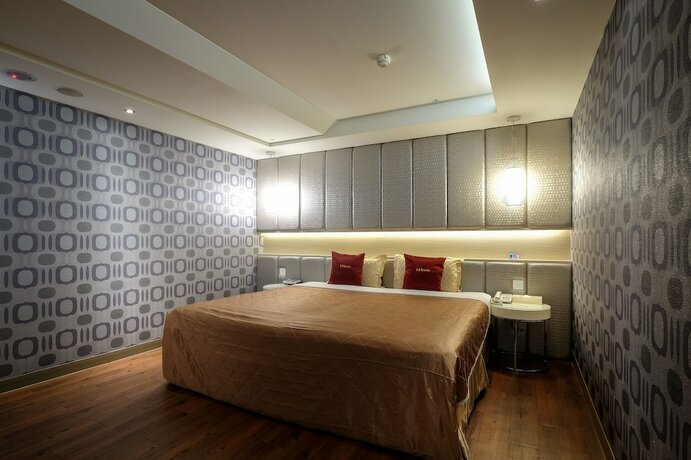 Imagen de la habitación del Motel Surreal. Foto 17