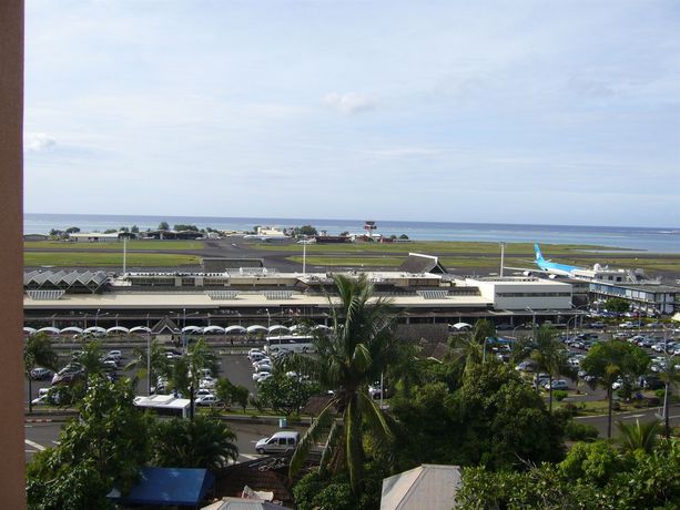 Imagen de los exteriores del Motel Tahiti Airport. Foto 14