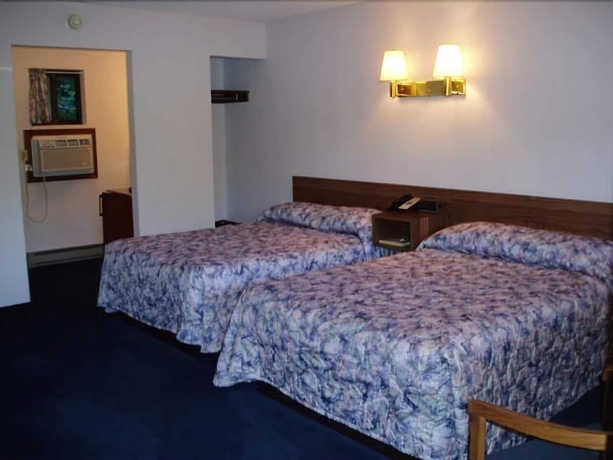 Imagen de la habitación del Motel Tall Pines. Foto 3