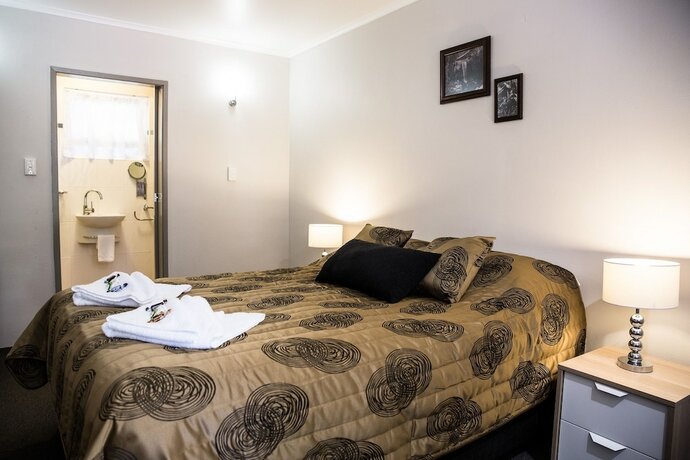 Imagen de la habitación del Motel Tall Trees. Foto 16