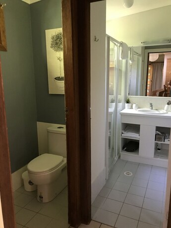 Imagen de la habitación del Motel Tallow Beach. Foto 8