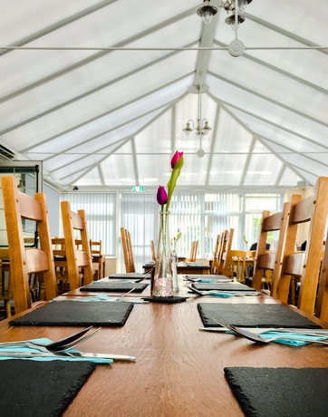 Imagen del bar/restaurante del Motel The Beach, Holyhead. Foto 4