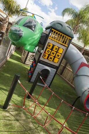 Imagen de los exteriores del Motel The Club Motor Inn Chinchilla. Foto 30