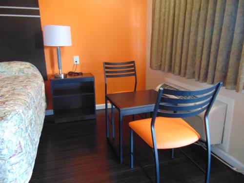 Imagen de la habitación del Motel The Heart Of Texas. Foto 2