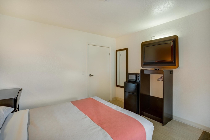 Imagen de la habitación del Motel The Jackson SouthTown. Foto 2