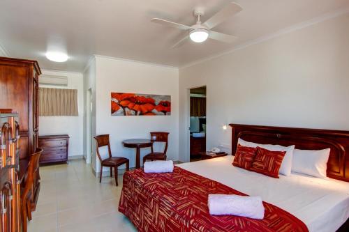 Imagen de la habitación del Motel The Marco Polo. Foto 6