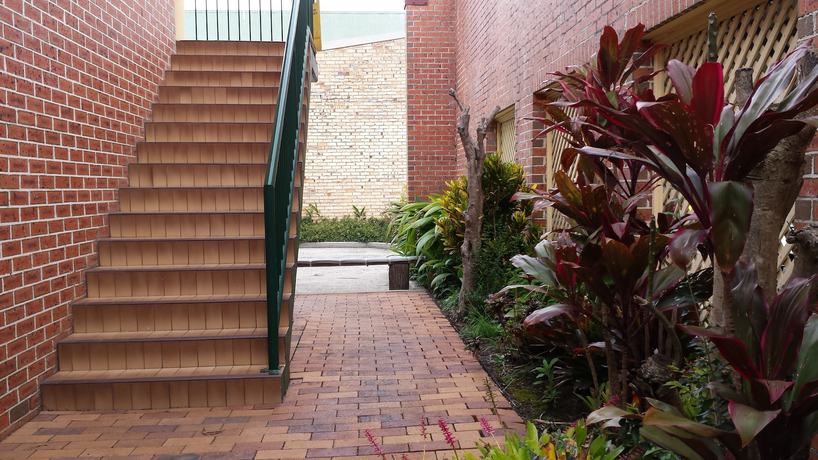 Imagen de los exteriores del Motel The Mullum. Foto 12