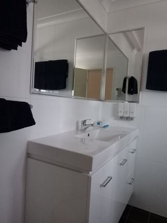 Imagen de los exteriores del Motel The Palms Dubbo. Foto 12