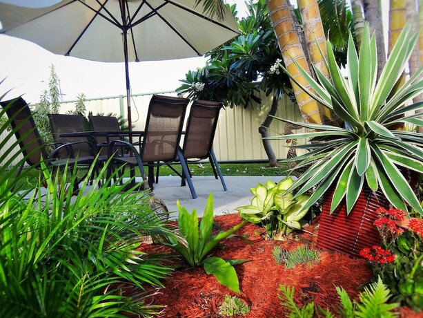 Imagen de los exteriores del Motel The Pearly Shell. Foto 24