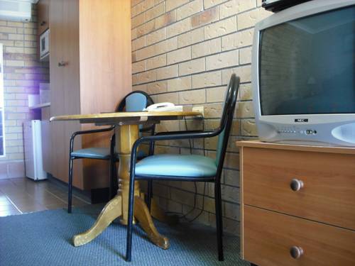 Imagen de la habitación del Motel The Phoenix Artesian Spa Resort and Accommodation. Foto 5