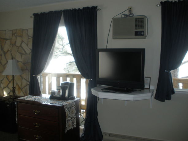Imagen de los interiores del Motel The Piccadilly, Radium Hot Springs. Foto 14