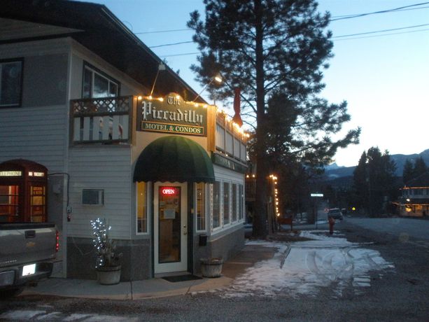 Imagen de los interiores del Motel The Piccadilly, Radium Hot Springs. Foto 15