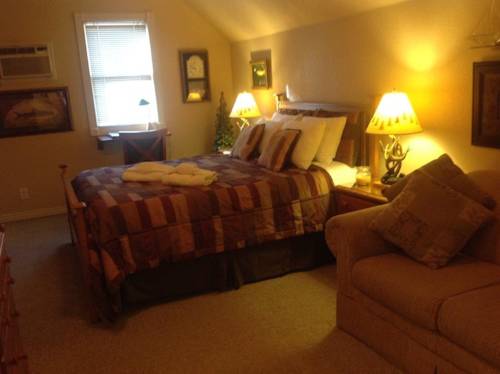 Imagen de la habitación del Motel The River's Edge Lodge and Resort. Foto 9