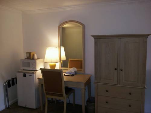 Imagen de la habitación del Motel The Tallwood. Foto 5
