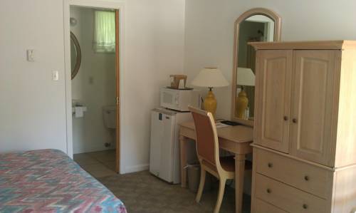 Imagen de la habitación del Motel The Tallwood. Foto 8