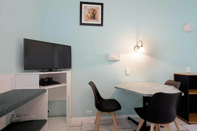 Imagen de la habitación del Motel The Tree. Foto 18
