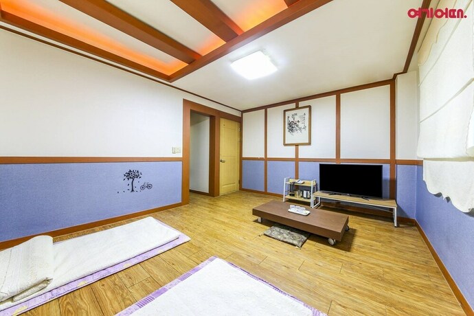 Imagen de la habitación del Motel Theme. Foto 9