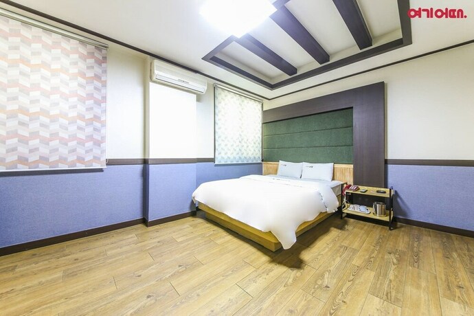 Imagen de la habitación del Motel Theme. Foto 13