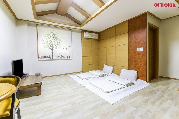 Imagen de la habitación del Motel Theme. Foto 15