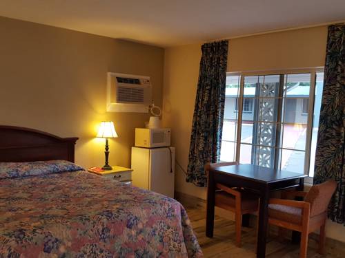 Imagen de la habitación del Motel Three Oaks. Foto 11