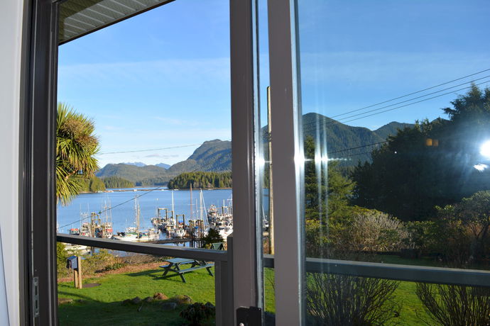 Imagen de la habitación del Motel Tofino Harborview. Foto 4
