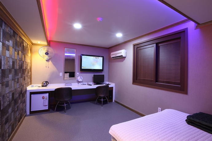 Imagen de la habitación del Motel Top, Busan. Foto 3