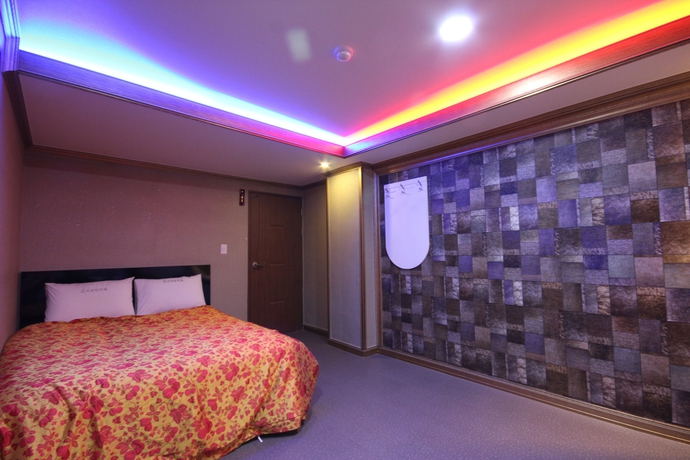 Imagen de la habitación del Motel Top, Busan. Foto 6