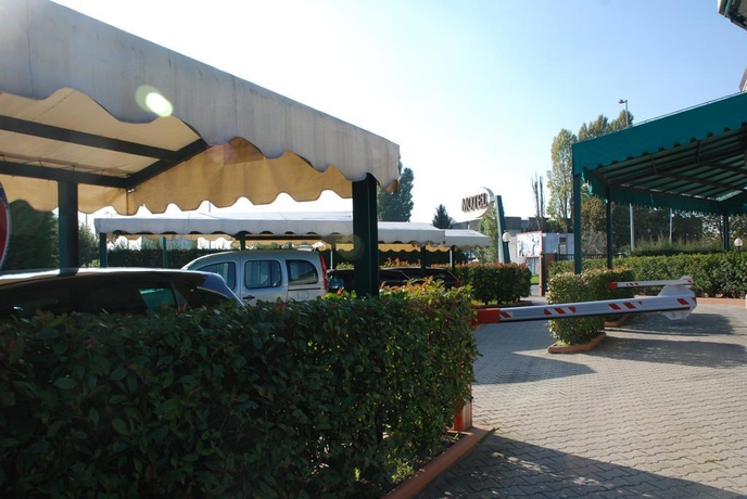 Imagen general del Motel Top, Cusago. Foto 3