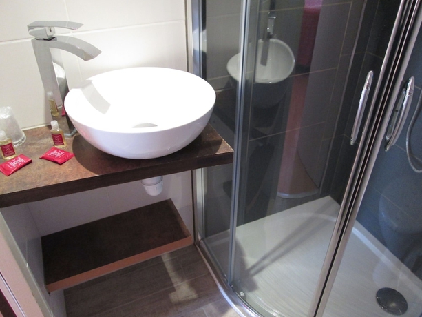 Imagen de la habitación del Motel Top, ISTRES. Foto 13