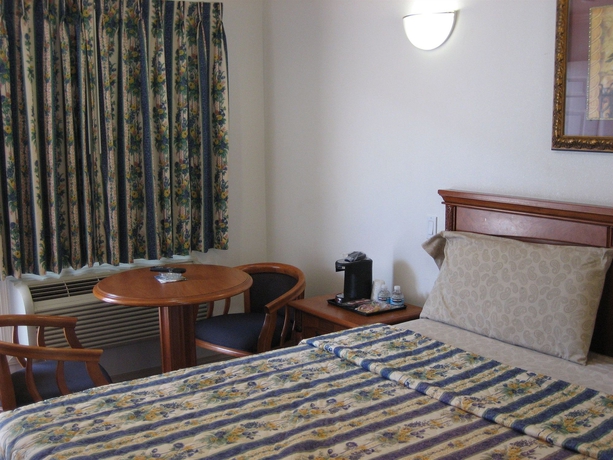 Imagen de la habitación del Motel Tower Long Beach. Foto 11