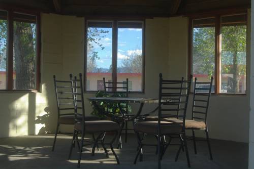 Imagen de la habitación del Motel Travel Inn, Ca&ntilde;on City. Foto 16