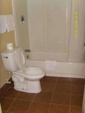Imagen de la habitación del Motel Travel Inn, HARTFORD. Foto 6