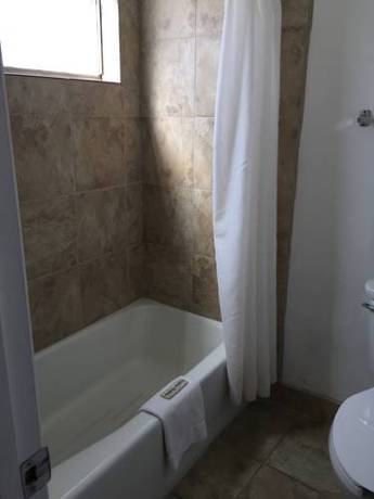 Imagen de la habitación del Motel Travelers, Douglas. Foto 4