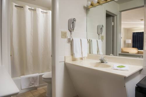 Imagen de la habitación del Motel Travelers Rest. Foto 5